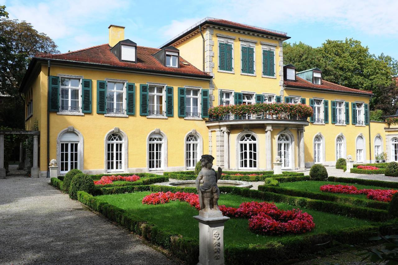 Der Katholischen Akademie In Bayern * München