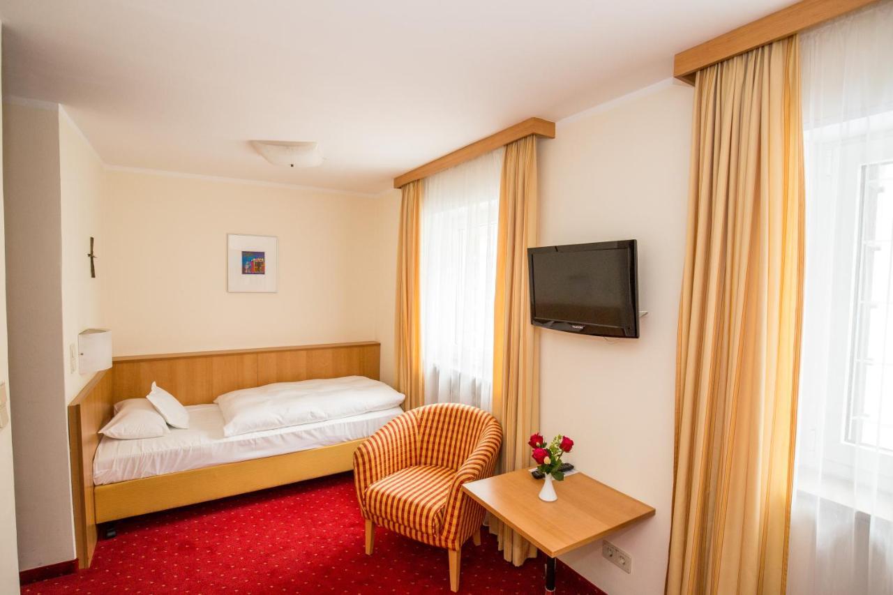 Hotel Der Katholischen Akademie In Bayern *